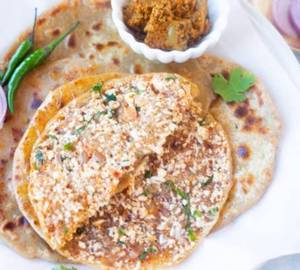 Ludhianvi Zaika Special Cheese Paratha (Mix Vegetable) 1pc