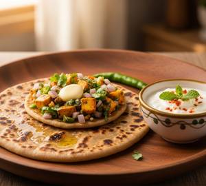 2 Aloo Paneer Paratha With Sweet Curd [Large Size]