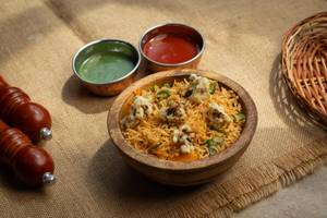 Schezwan Gobi Fried Rice + Coke