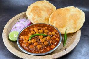 Chole Poori
