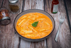Pink Sauce Rigatoni Pasta