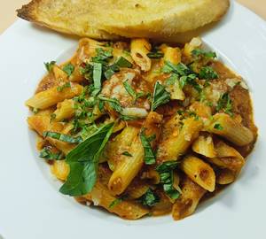No Onion No Garlic Basil Pomodoro Red Sauce Pasta