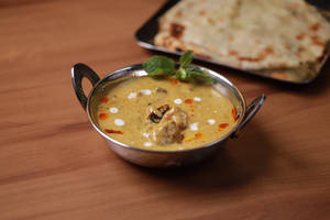 WHITE BUTTER CHICKEN