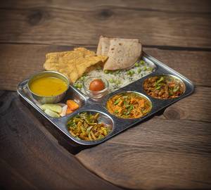 Veg deluxe thali