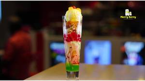 Fruit Nuts Sundae