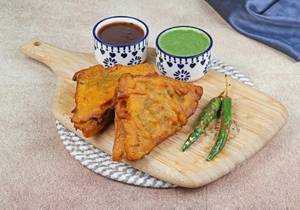 Bread Pakoda(2 Pcs)