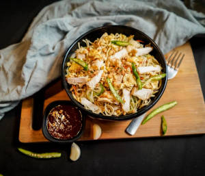 Chicken Chilli Garlic Noodles