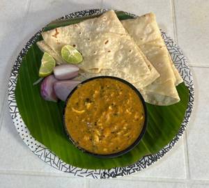 4 Pulka & Methi Curry (Half)