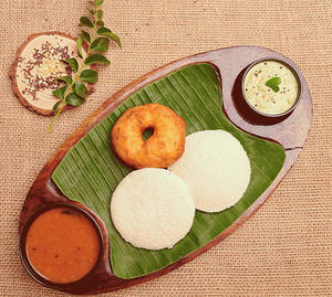 Idli Vada