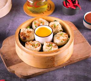 Mix Veg Fried Momos (6 Pieces)