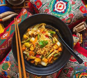Veg Thukpa