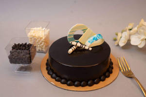 Chocolate Praline Cake