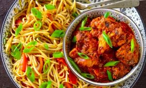 Veg Hakka Noodles With Manchurian Gravy