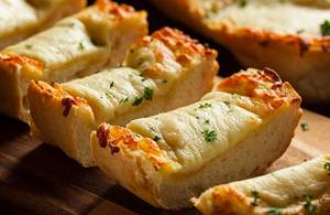 Chicken Garlic Bread With Cheese