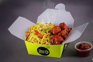 Singapore Noodles  With Cauliflower Manchurian