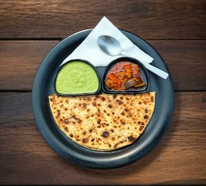 Chicken Paratha [1 Piece]