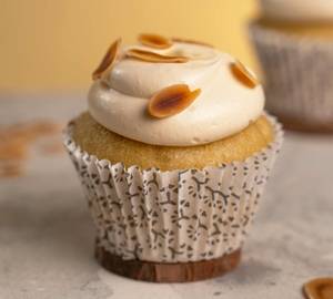 Almond Caramel Cupcake