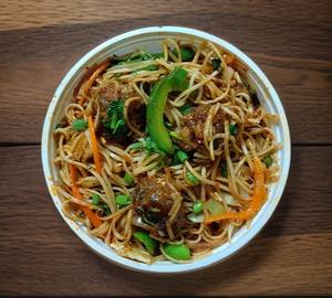 Veg manchuria noodles
