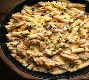 Chicken white sauce