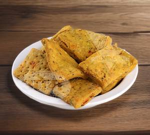 Methi Mathri/Namak Para