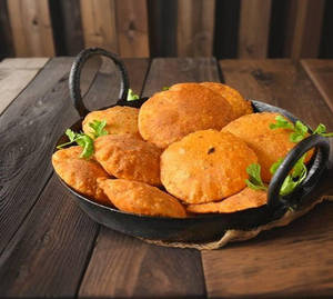 Bedmi Poori (3 Pcs)
