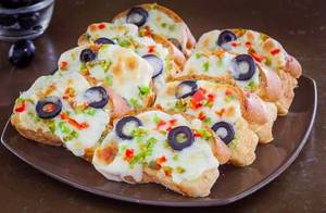Chicken Garlic Bread Supreme