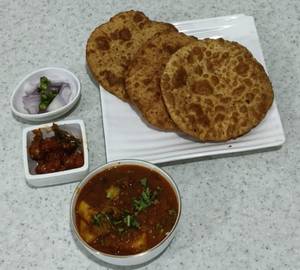 Sattu Puri With Aloo Tamator Sabji - 3Pc