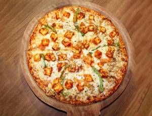 Chilli Paneer Pizza [9 Inches]
