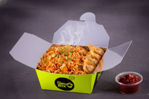 Schezwan Fried Rice With Vegetable Fried Momo