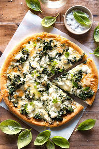 Burrata Pesto Pizza [10"]