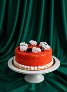 Red Velvet Cake 500 G  [Eggless]