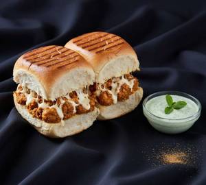 Stuffed Keema Pav [Sandwich Style]