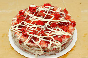 Berry Velvet Waffle Cake [Double Layer]