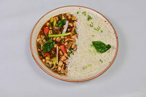 Pad Krapow Chicken Bowl With Steam Rice