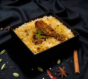 Hyderabadi Dum Murg Ghee Biryani