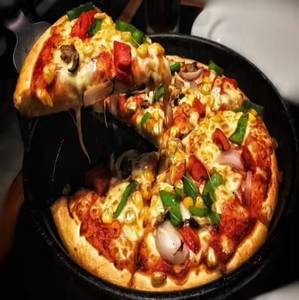 Large Achari Paneer Pizza