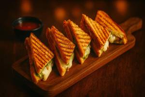 Tandoori Paneer SandwichSmoky Tandoori Paneer Sandwich