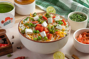 Veg Biryani With Raita