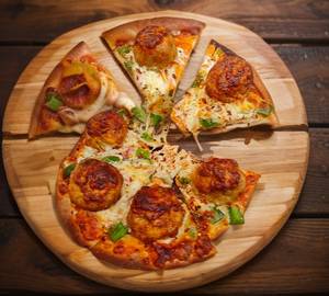 Veg Momos Pizza