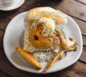 Cheese butter vada pav