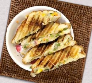 Veg grilled sandwich [4 pieces, serves 1]