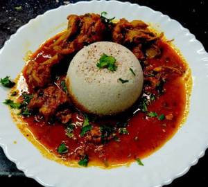 Puttu and Chicken Curry