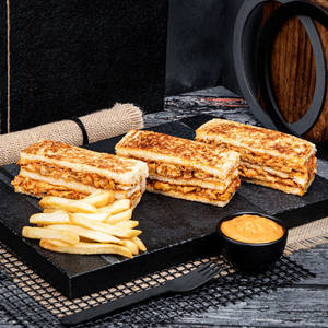 Peri Peri Chicken Club Sandwich+fries
