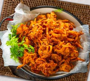 Onion pakoda