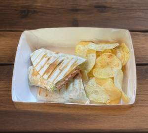 Paneer Tikka Wrap with wafers