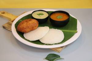 Idli Vada Plate