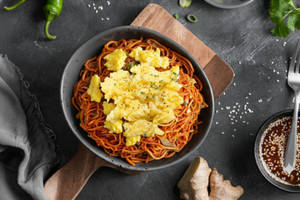 Egg Schezwan Noodles (small)