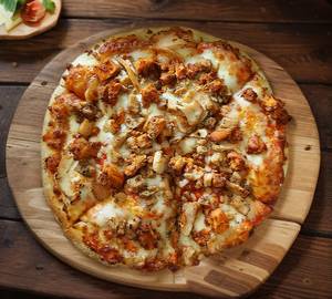 Black Pepper Chicken Pizza