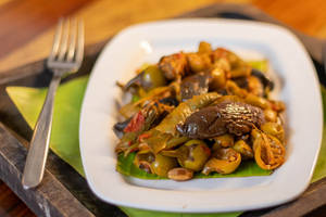 Rosep Aon (steamed Vegetable With Naga Herbs