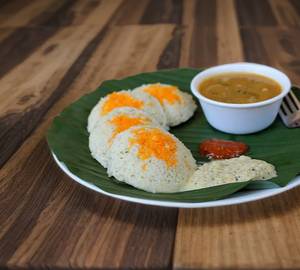Carrot idli 4 pice